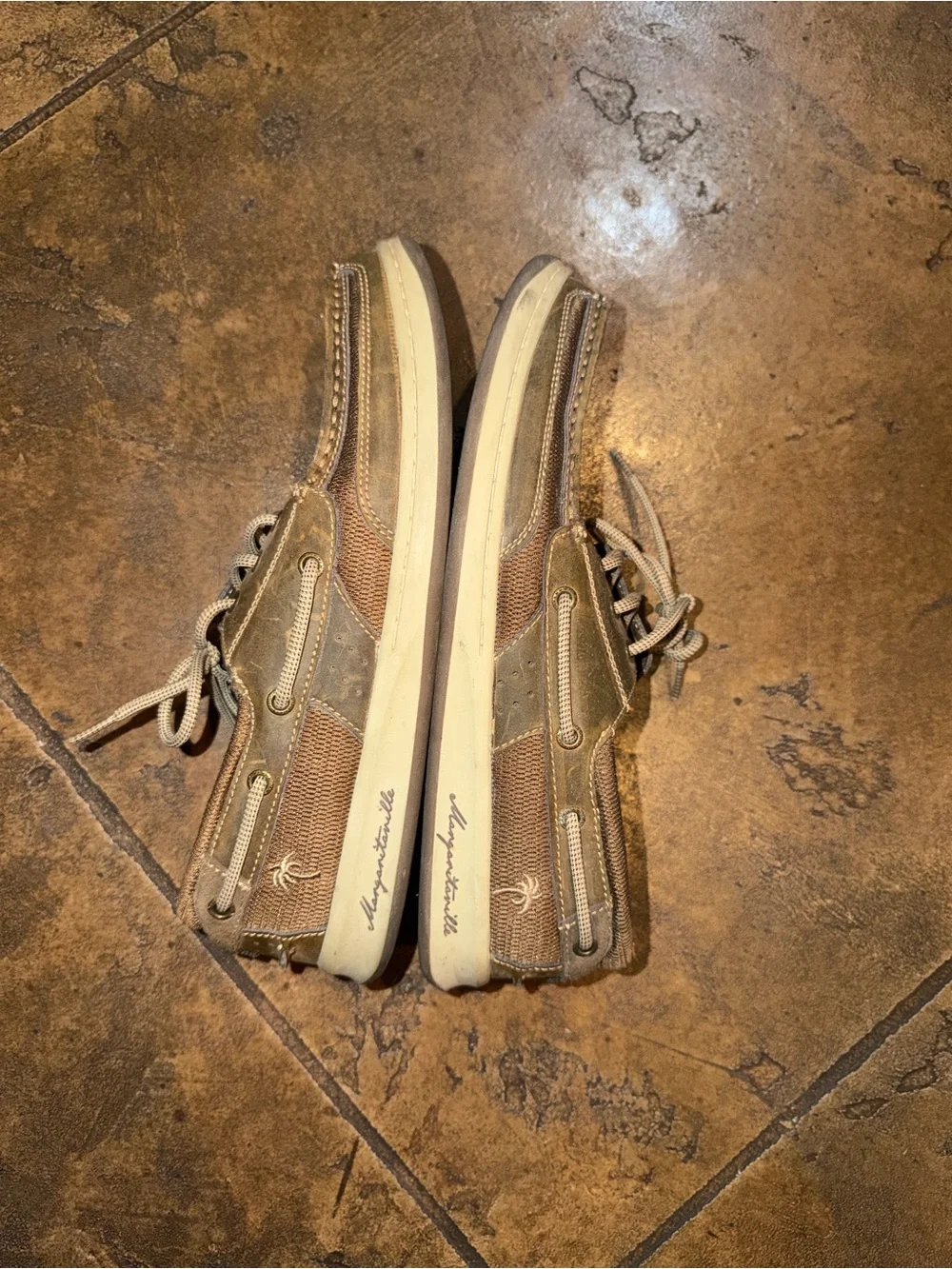 Margaritaville Distressed Leather Boat Shoes Size 12 🪵⚓️